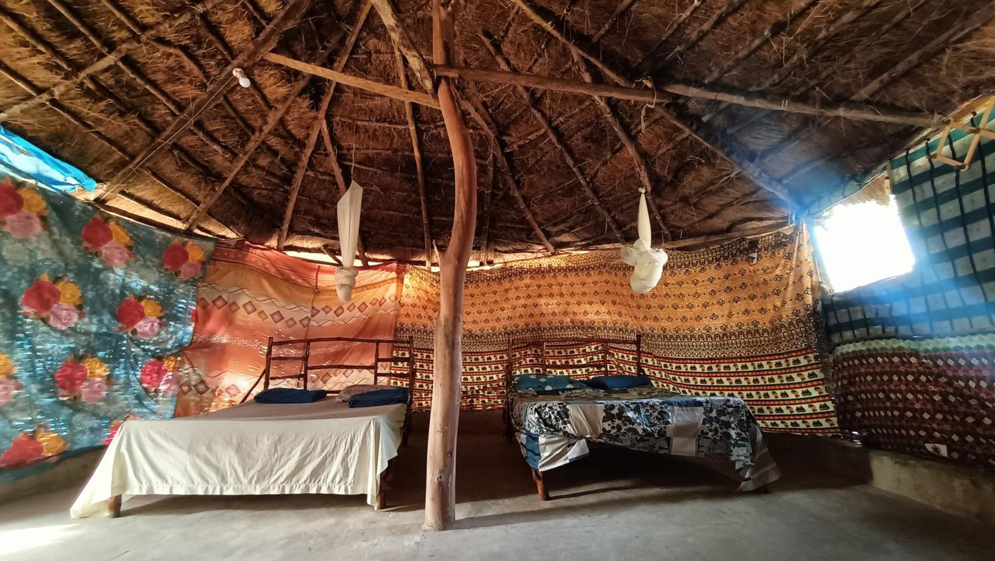 Campement Kaymba Lodge Kachiouane Bagian luar foto